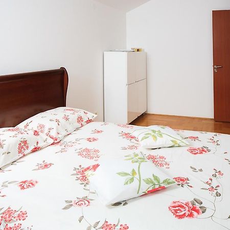 Apartment Dv Magnolia Tivat Eksteriør bilde